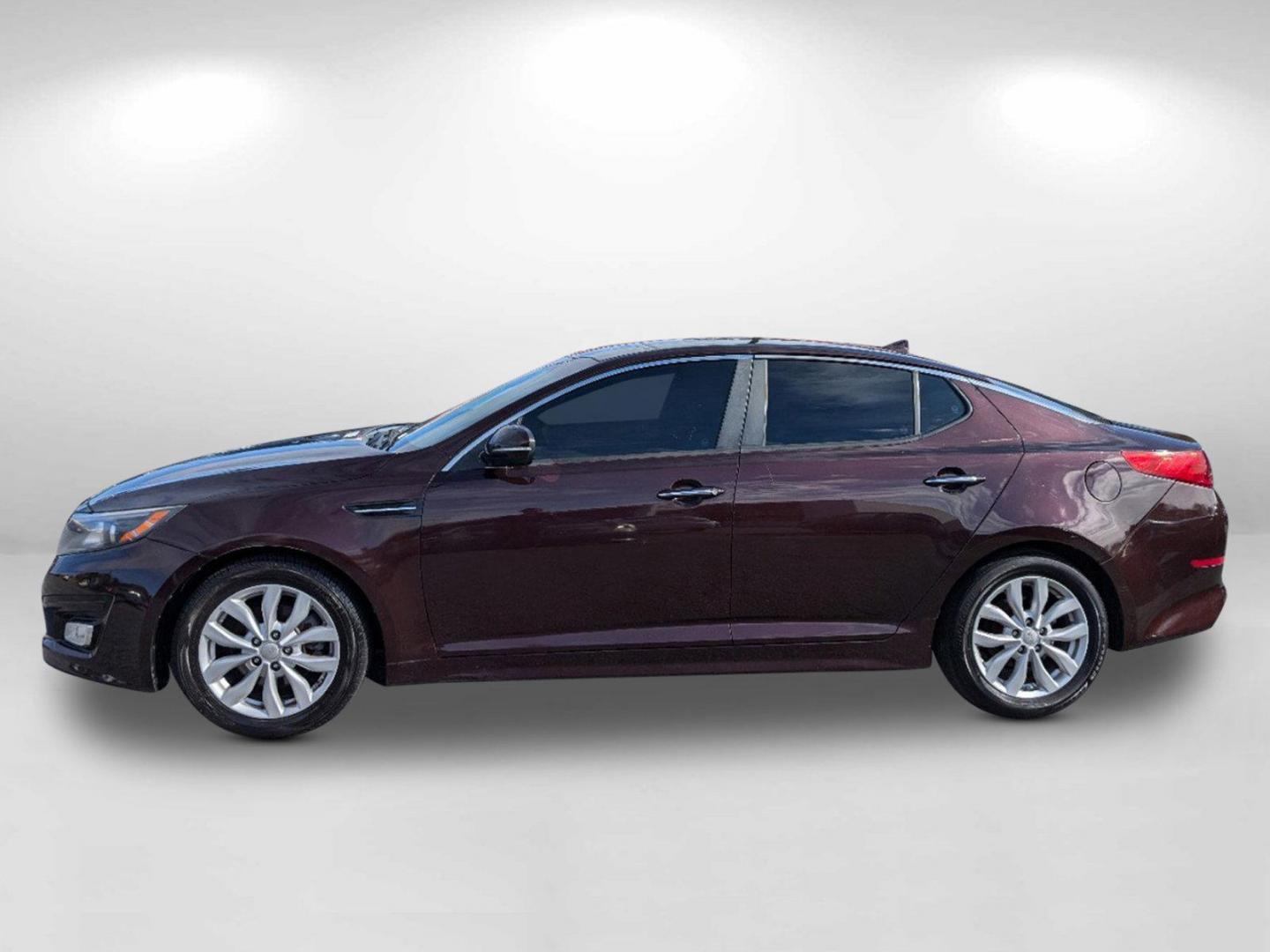 2015 /Beige Kia Optima LX (5XXGM4A7XFG) with an Regular Unleaded I-4 2.4 L/144 engine, 6-Speed Automatic w/OD transmission, located at 7000 Northlake Connector, Columbus, GA, 31904, (706) 987-8085, 32.524975, -84.978134 - 2015 Kia Optima LX - Photo#7