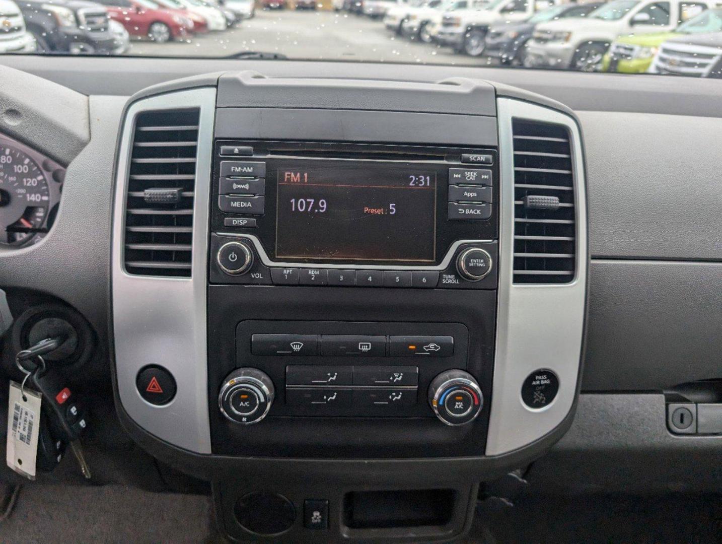 2015 /Gray Nissan Xterra S (5N1AN0NU6FN) with an Regular Unleaded V-6 4.0 L/241 engine, 5-Speed Automatic w/OD transmission, located at 3959 U.S. 80 W, Phenix City, AL, 36870, (334) 297-4885, 32.469296, -85.135185 - 2015 Nissan Xterra S - Photo#13