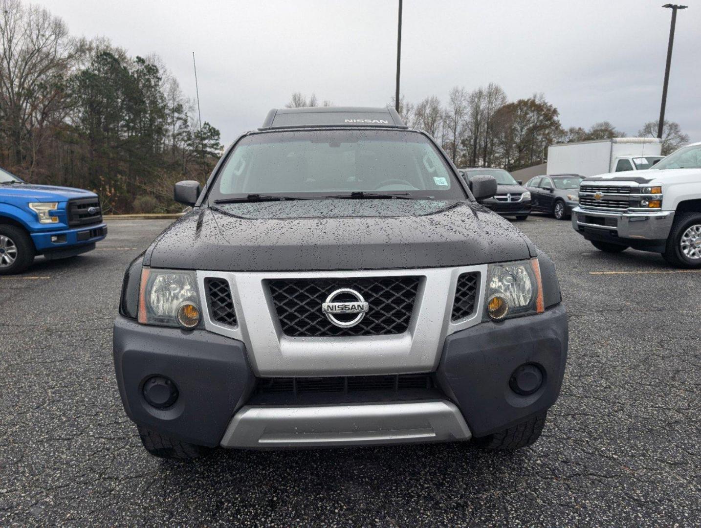 2015 /Gray Nissan Xterra S (5N1AN0NU6FN) with an Regular Unleaded V-6 4.0 L/241 engine, 5-Speed Automatic w/OD transmission, located at 3959 U.S. 80 W, Phenix City, AL, 36870, (334) 297-4885, 32.469296, -85.135185 - 2015 Nissan Xterra S - Photo#1