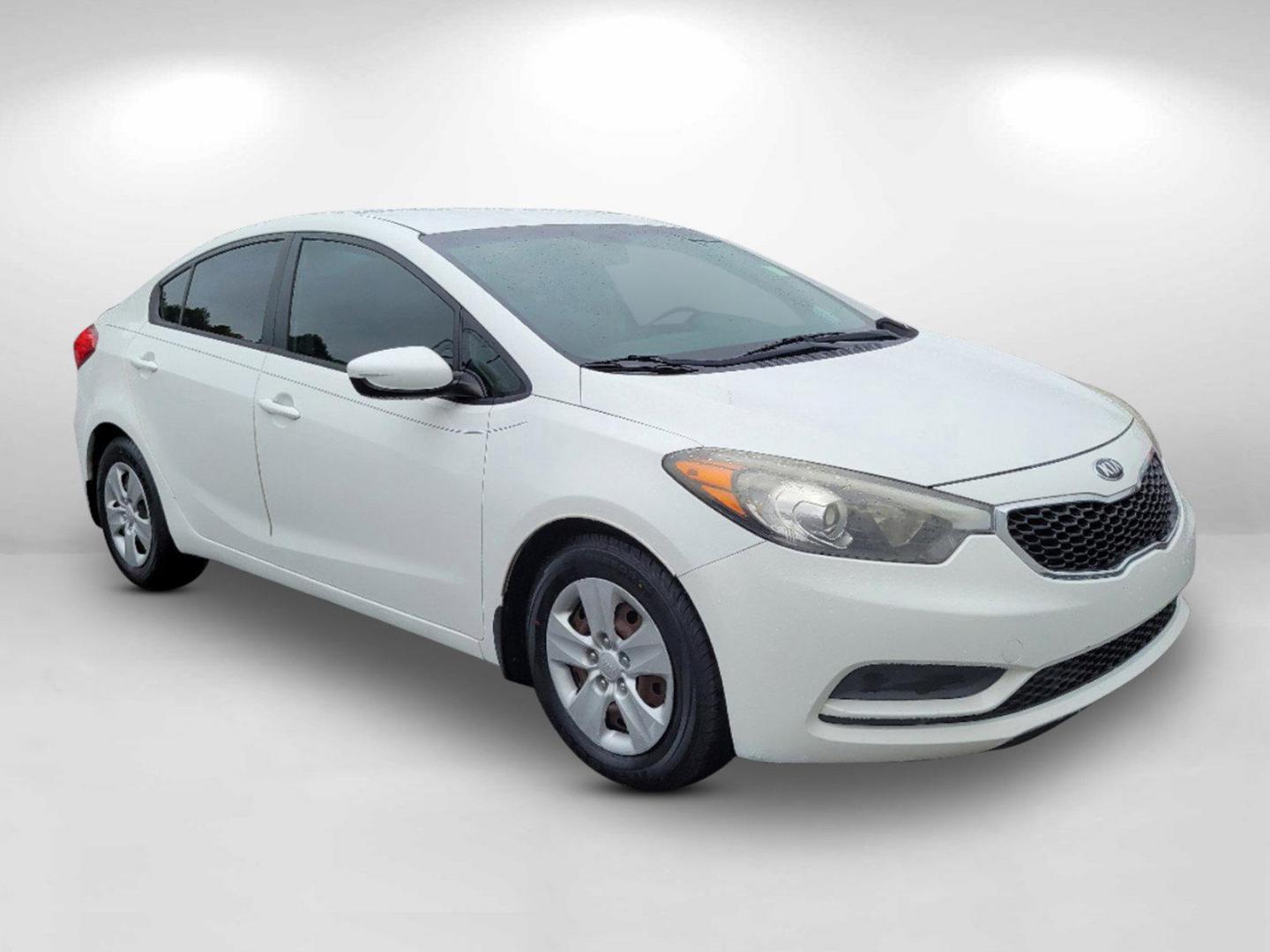 2016 Clear White /Black Kia Forte LX (KNAFK4A6XG5) with an Regular Unleaded I-4 1.8 L/110 engine, 6-Speed Automatic w/OD transmission, located at 5115 14th Ave., Columbus, GA, 31904, (706) 323-0345, 32.511494, -84.971046 - 2016 Kia Forte LX - Photo#2