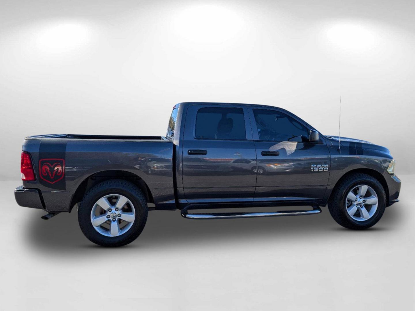 2016 /Diesel Gray/Black Ram 1500 Express (1C6RR6KG1GS) with an Regular Unleaded V-6 3.6 L/220 engine, 8-Speed Automatic w/OD transmission, located at 3959 U.S. 80 W, Phenix City, AL, 36870, (334) 297-4885, 32.469296, -85.135185 - 2016 Ram 1500 Express - Photo#5