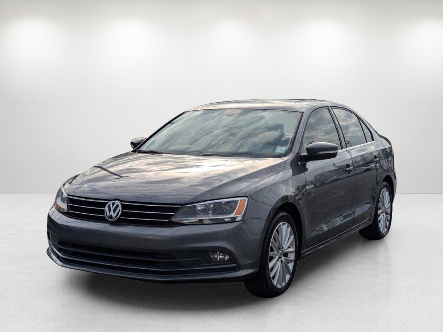 2016 Volkswagen Jetta Sedan (3VWL07AJ9GM) with an Intercooled Turbo Regular Unleaded I-4 1.8 L/110 engine, 6-Speed Automatic w/OD transmission, located at 5115 14th Ave., Columbus, GA, 31904, (706) 323-0345, 32.511494, -84.971046 - 2016 Volkswagen Jetta Sedan - Photo#0