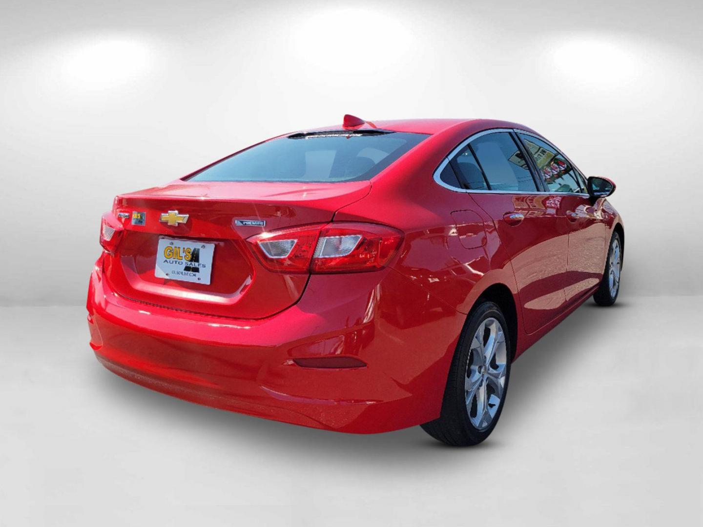 2017 Red Hot /Jet Black Chevrolet Cruze Premier (1G1BF5SMXH7) with an Turbocharged Gas I4 1.4L/ engine, 6-Speed Automatic transmission, located at 5115 14th Ave., Columbus, GA, 31904, (706) 323-0345, 32.511494, -84.971046 - 2017 Chevrolet Cruze Premier - Photo#4