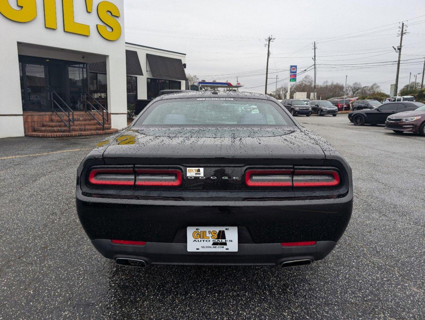 2017 /Black Dodge Challenger SXT (2C3CDZAG5HH) with an Regular Unleaded V-6 3.6 L/220 engine, 8-Speed Automatic w/OD transmission, located at 3959 U.S. 80 W, Phenix City, AL, 36870, (334) 297-4885, 32.469296, -85.135185 - 2017 Dodge Challenger SXT - Photo#5