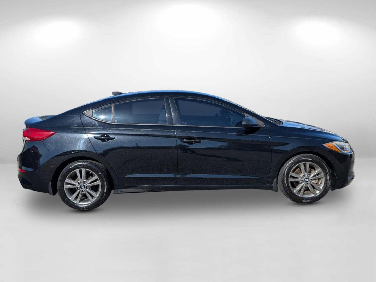 2017 /Beige Hyundai Elantra SE (5NPD84LF1HH) with an Regular Unleaded I-4 2.0 L/122 engine, located at 804 22nd Ave, Phenix City, AL, 36870, (334) 297-1860, 32.484749, -85.024475 - 2017 Hyundai Elantra SE - Photo#3