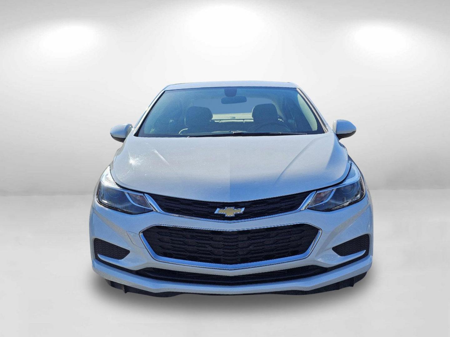 2018 Summit White /Dark Atmosphere/Medium Atmosphere Chevrolet Cruze LT (1G1BE5SM4J7) with an Turbocharged Gas I4 1.4L/ engine, 6-Speed Automatic transmission, located at 7000 Northlake Connector, Columbus, GA, 31904, (706) 987-8085, 32.524975, -84.978134 - 2018 Chevrolet Cruze LT - Photo#1