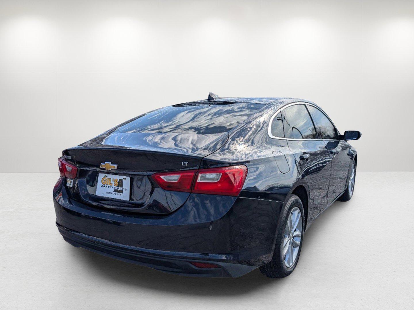 2018 /Jet Black Chevrolet Malibu LT (1G1ZD5ST0JF) with an Turbocharged Gas I4 1.5L/91 engine, 6-Speed Automatic transmission, located at 5115 14th Ave., Columbus, GA, 31904, (706) 323-0345, 32.511494, -84.971046 - 2018 Chevrolet Malibu LT - Photo#4