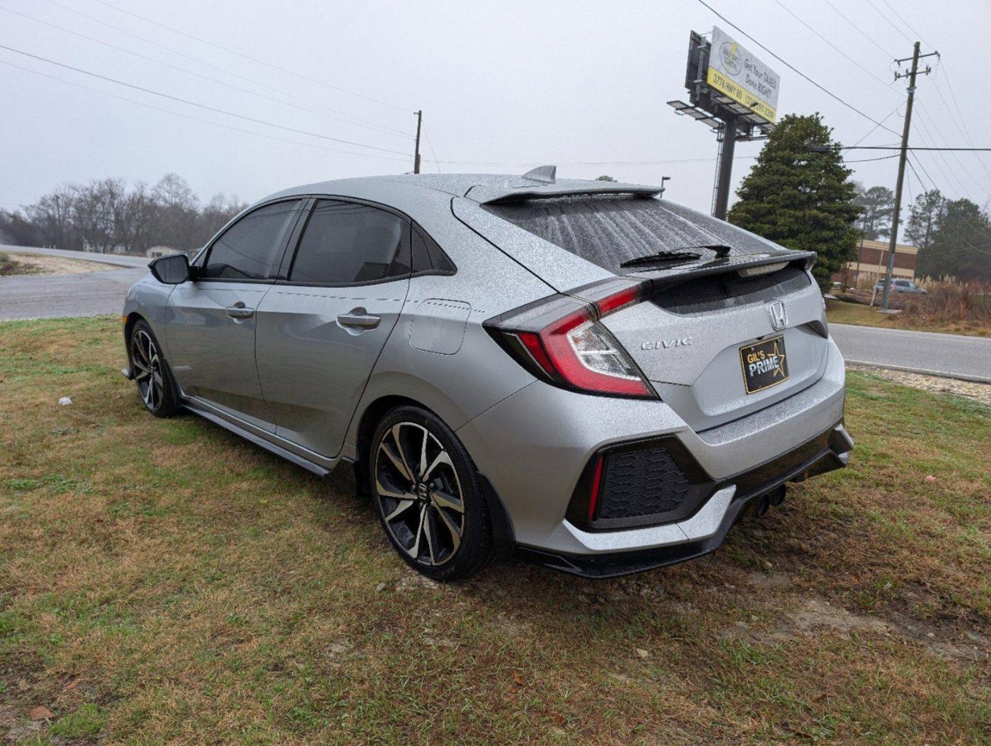 2019 Honda Civic Hatchback Sport Touring (SHHFK7H94KU) with an Intercooled Turbo Premium Unleaded I-4 1.5 L/91 engine, 1-Speed CVT w/OD transmission, located at 7000 Northlake Connector, Columbus, GA, 31904, (706) 987-8085, 32.524975, -84.978134 - 2019 Honda Civic Hatchback Sport Touring - Photo#6