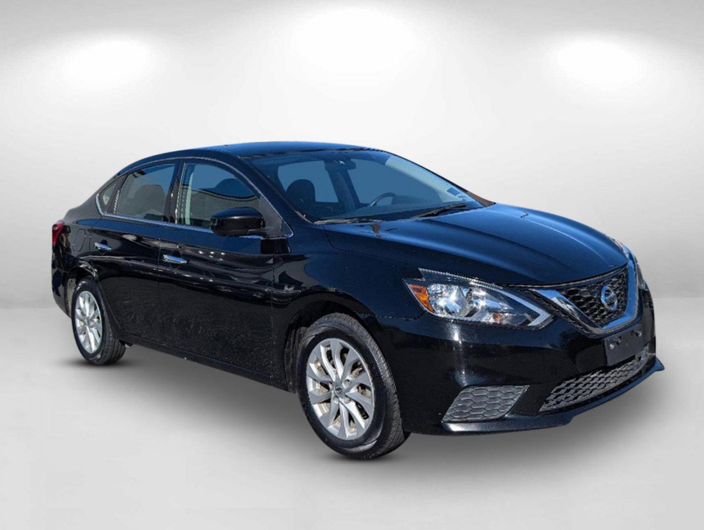 2019 /Charcoal Nissan Sentra SV (3N1AB7AP5KY) with an Regular Unleaded I-4 1.8 L/110 engine, 1-Speed CVT w/OD transmission, located at 3959 U.S. 80 W, Phenix City, AL, 36870, (334) 297-4885, 32.469296, -85.135185 - 2019 Nissan Sentra SV - Photo#4