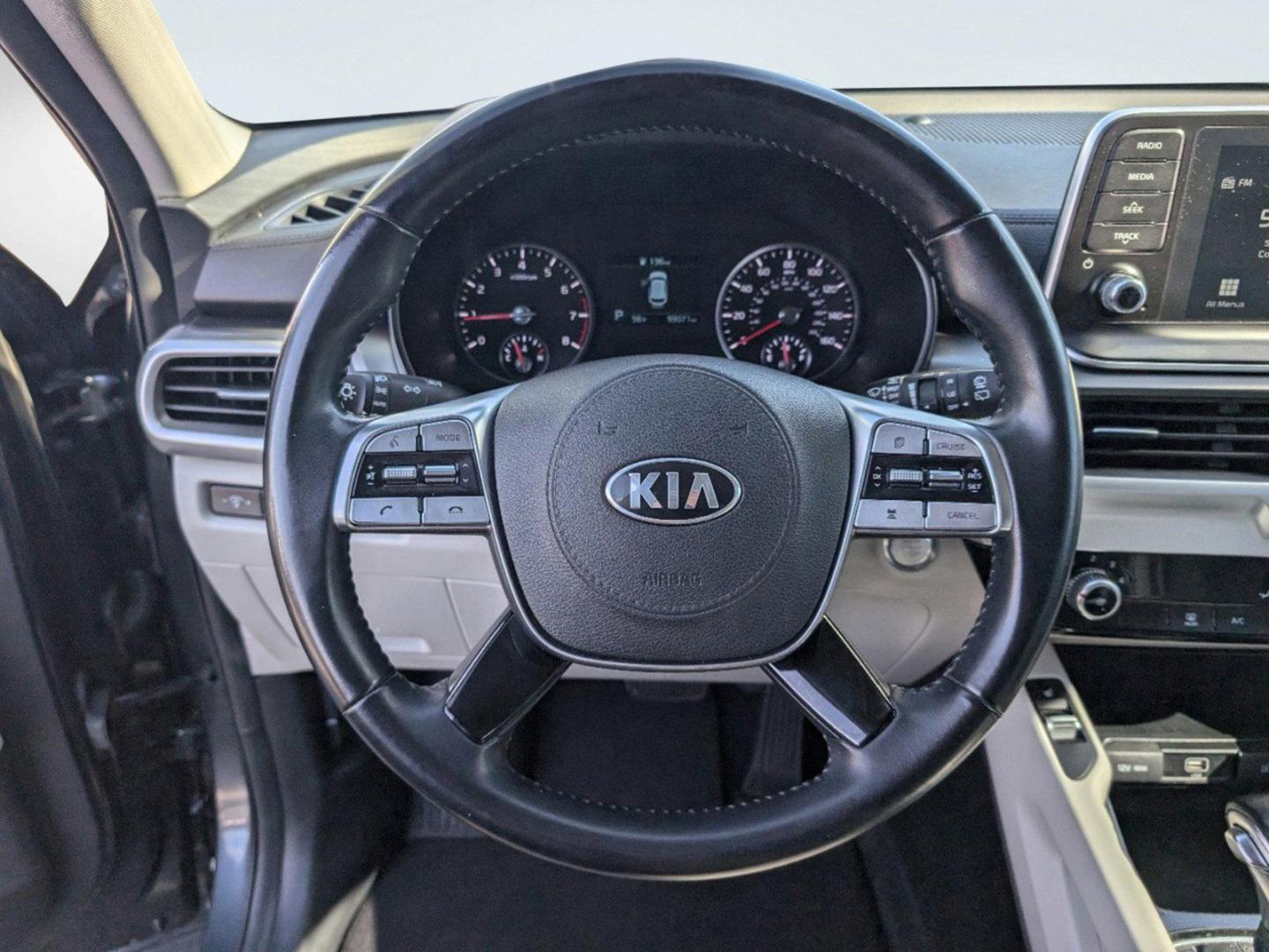 2020 /Gray Kia Telluride S (5XYP6DHC7LG) with an Regular Unleaded V-6 3.8 L/231 engine, 8-Speed Automatic w/OD transmission, located at 5115 14th Ave., Columbus, GA, 31904, (706) 323-0345, 32.511494, -84.971046 - 2020 Kia Telluride S - Photo#16