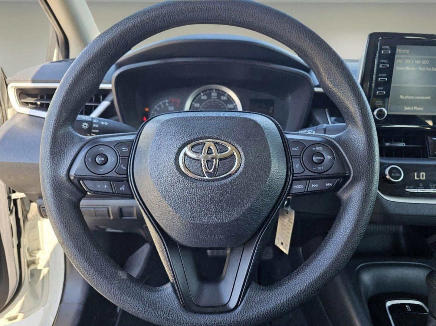 2020 Super White /Black Toyota Corolla LE (JTDEPRAE3LJ) with an Regular Unleaded I-4 1.8 L/110 engine, 1-Speed CVT w/OD transmission, located at 7000 Northlake Connector, Columbus, GA, 31904, (706) 987-8085, 32.524975, -84.978134 - 2020 Toyota Corolla LE - Photo#9