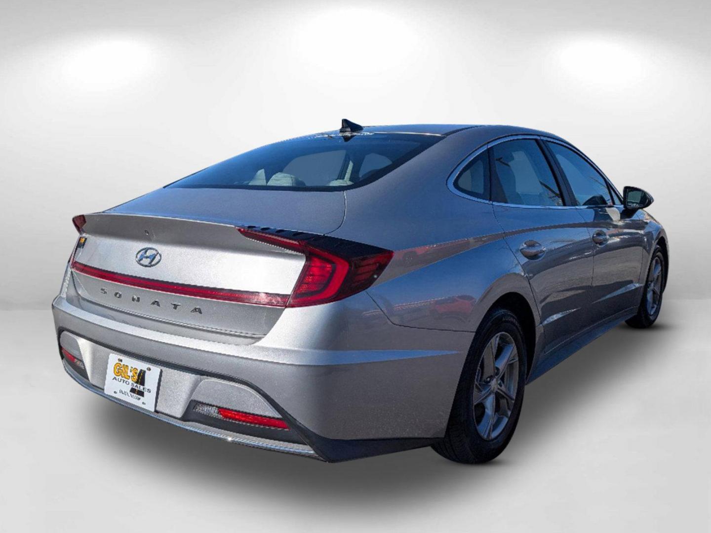 2021 /Dark Gray Hyundai Sonata SE (5NPEG4JA4MH) with an Regular Unleaded I-4 2.5 L/152 engine, 8-Speed Automatic w/OD transmission, located at 3959 U.S. 80 W, Phenix City, AL, 36870, (334) 297-4885, 32.469296, -85.135185 - 2021 Hyundai Sonata SE - Photo#4