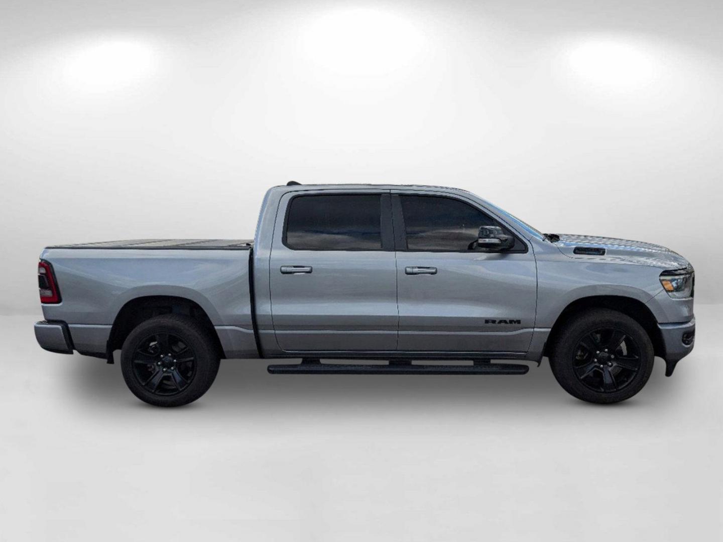 2021 Billet Silver Metallic Clearcoat /Black Ram 1500 Big Horn (1C6SRFFT6MN) with an Regular Unleaded V-8 5.7 L/345 engine, 8-Speed Automatic w/OD transmission, located at 1430 Gateway Drive, Opelika, AL, 36801, (334) 239-0944, 32.637871, -85.409790 - 2021 Ram 1500 Big Horn - Photo#3