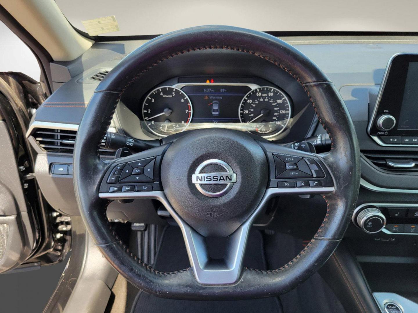 2022 Super Black /Sport Nissan Altima 2.5 SR (1N4BL4CV3NN) with an Regular Unleaded I-4 2.5 L/152 engine, 1-Speed CVT w/OD transmission, located at 521 Old Farm Lane Rd, Prattville, AL, 36066, (334) 325-1505, 32.482460, -86.416367 - 2022 Nissan Altima 2.5 SR - Photo#13